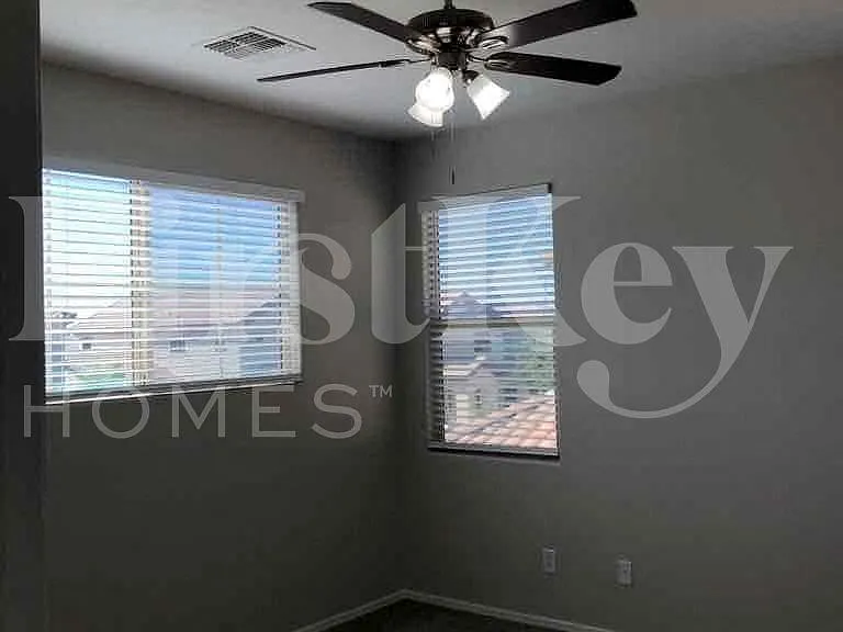 7729 S 37th Way — Photo 8