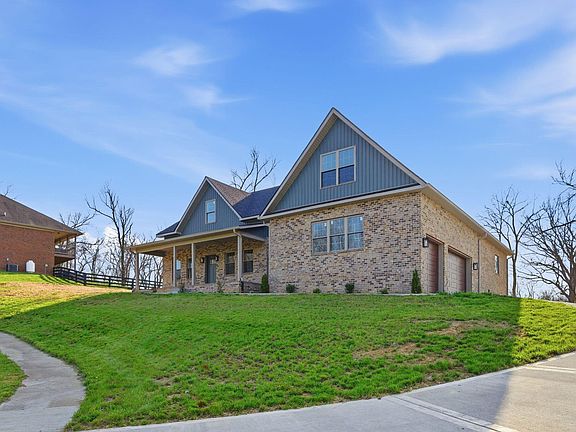 2nd image of 100 Seven Oaks Dr