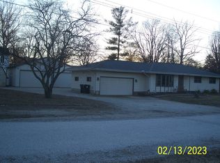 510 E Union St, Virginia, IL 62691