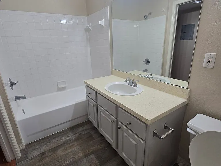 13010 Arbor Isle Dr — Photo 19