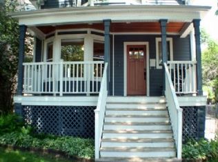 2014 W Cullom Ave, Chicago, IL 60618