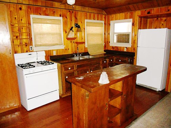 4th image of 41213 Lahontan Dr