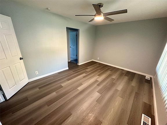 2nd image of 10409 Olney Dr
