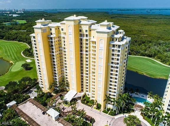 3rd image of 4751 W Bay Blvd Unit 402