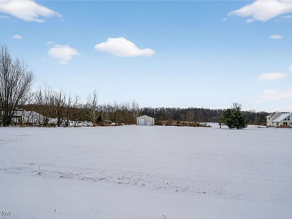 3rd image of 557 Township Road 350