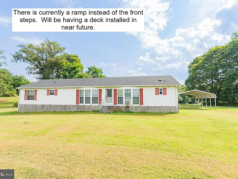 828 Shepherdstown Pike — Photo 1