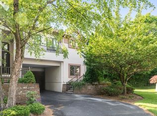 49 Schindler Ter, West Orange, NJ 07052