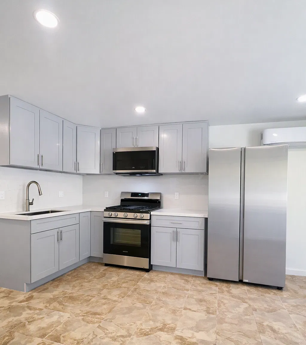 3 bed, 785 sqft, $4,500 — Photo 4