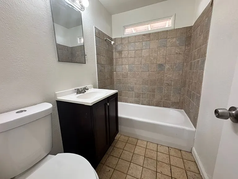 44733 Foxton Ave — Photo 11