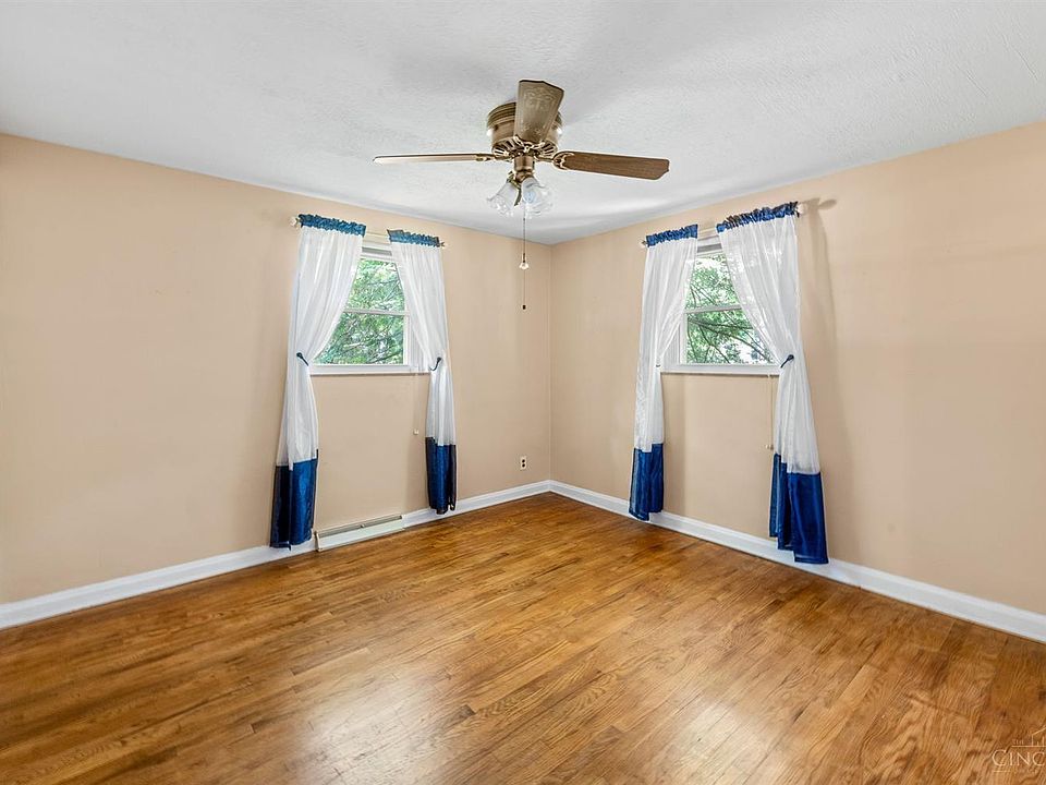 1st image of 4214 Dixie Dr