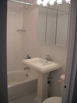 Rented by Realty Operations Group | media 3