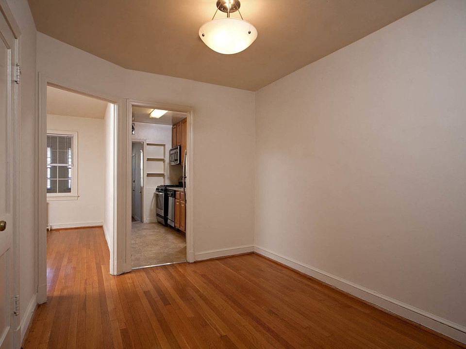 Strathmore Apartments 7025 Strathmore St Chevy Chase MD Zillow