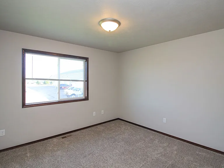 110 Tanner Ct — Photo 23