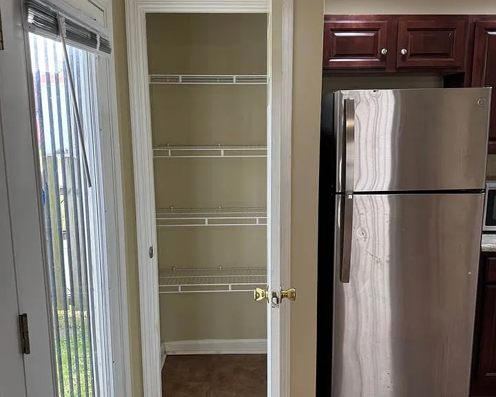 419 Winkler Ave — Photo 6