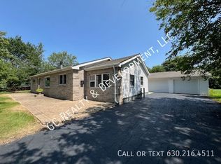 1085 Basswood St, Hoffman Estates, IL 60169