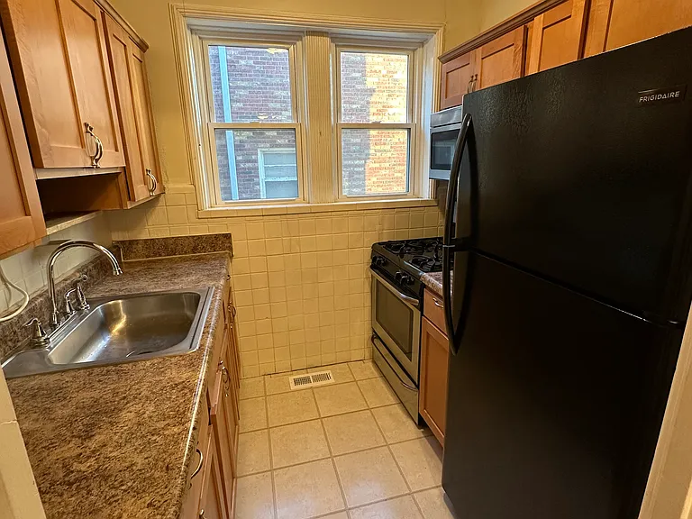 7325 Balson Ave #1E — Photo 5