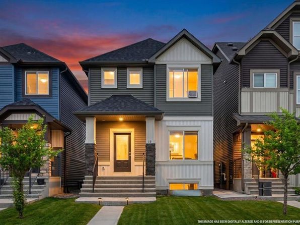 15 Savanna Prado NE, Calgary, AB T3J 0V7