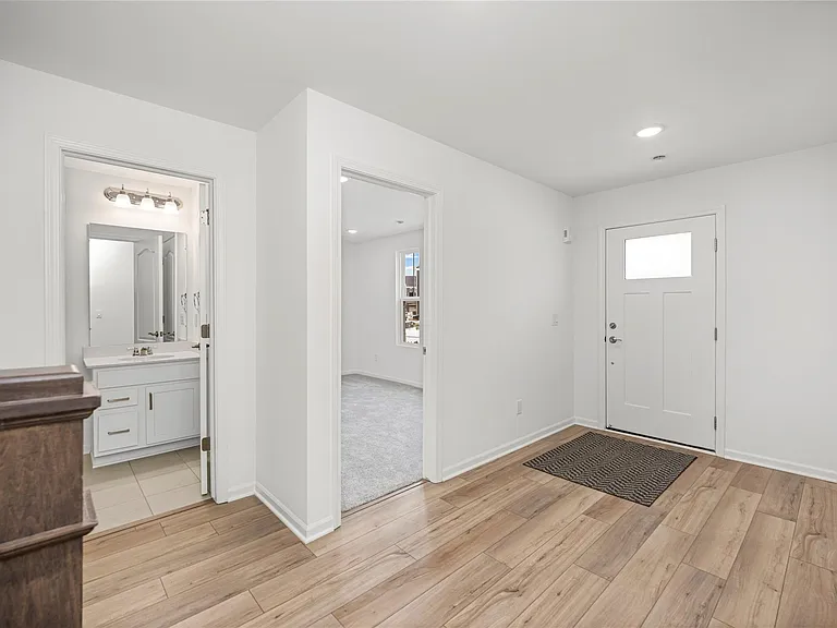 43071 Atwood Ave — Photo 4