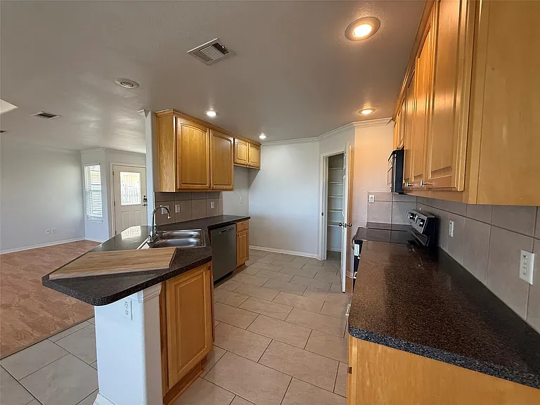 3209 Macarthur Ave #A — Photo 20