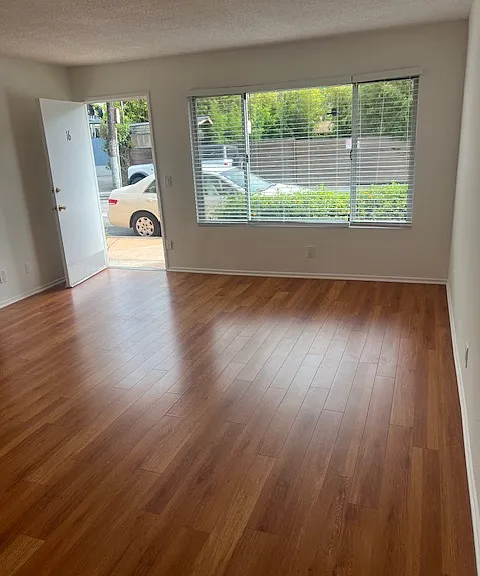 501 Venice Blvd — Photo 3