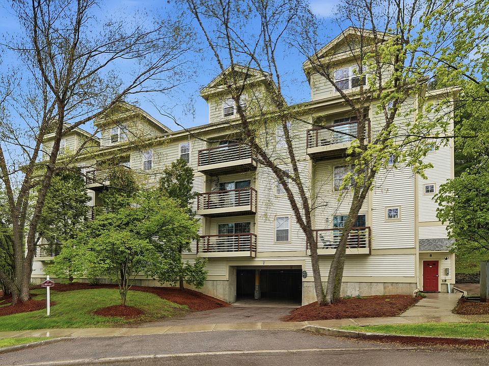 1st image of 195 Hildred Dr #195