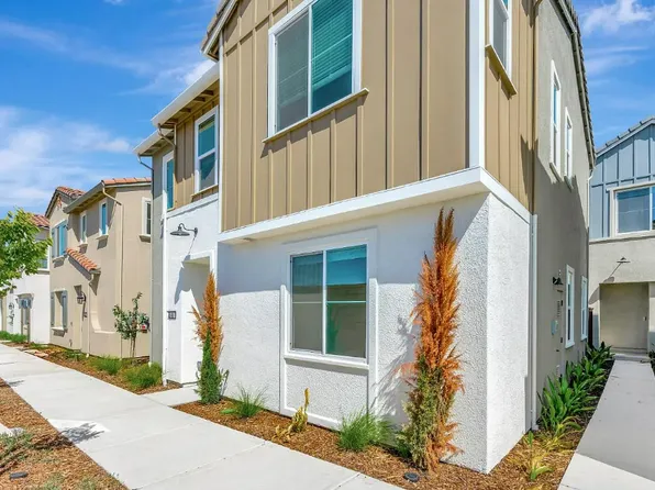 14545 Southpointe Dr, Folsom, CA