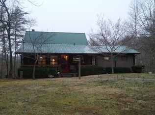 495 McCall Cir, Franklin, NC 28734