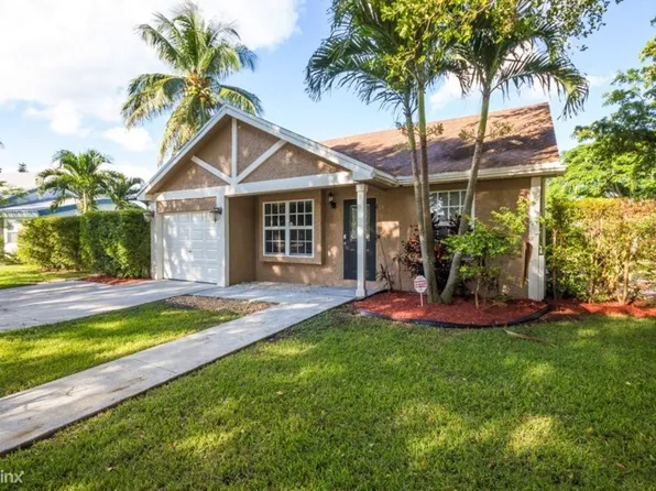 660 S Wind Cir, Fort Lauderdale, FL 33326