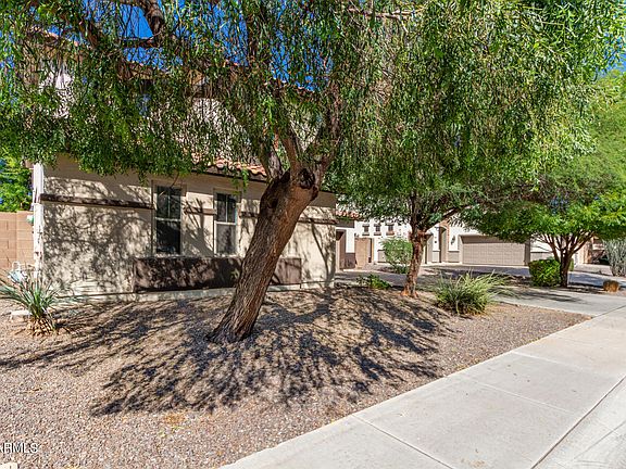 3rd image of 730 E Lovebird Ln