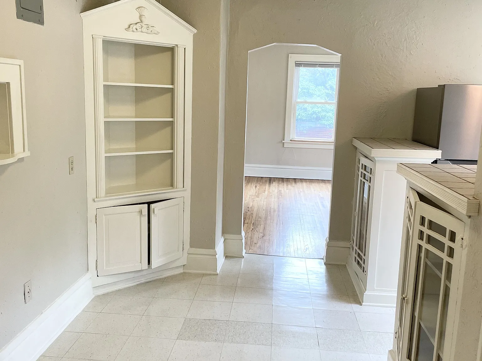 1576 Portland Apartments — Photo 4