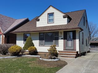 7802 Wainstead Dr, Parma, OH