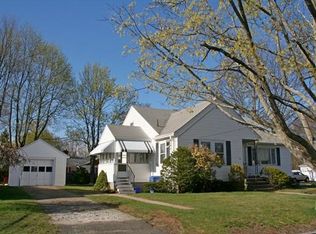 30 Hawley Rd, Wakefield, MA 01880