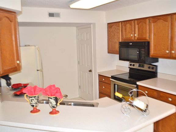 3rd image of 2099 Clareglen Ct Unit 203