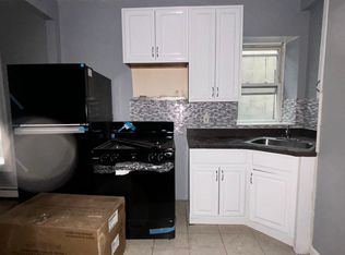 554 Avenue C APT 3, Bayonne, NJ 07002