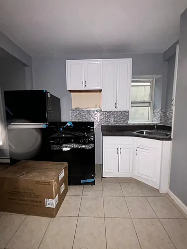 554 Avenue C #3 Photo 1