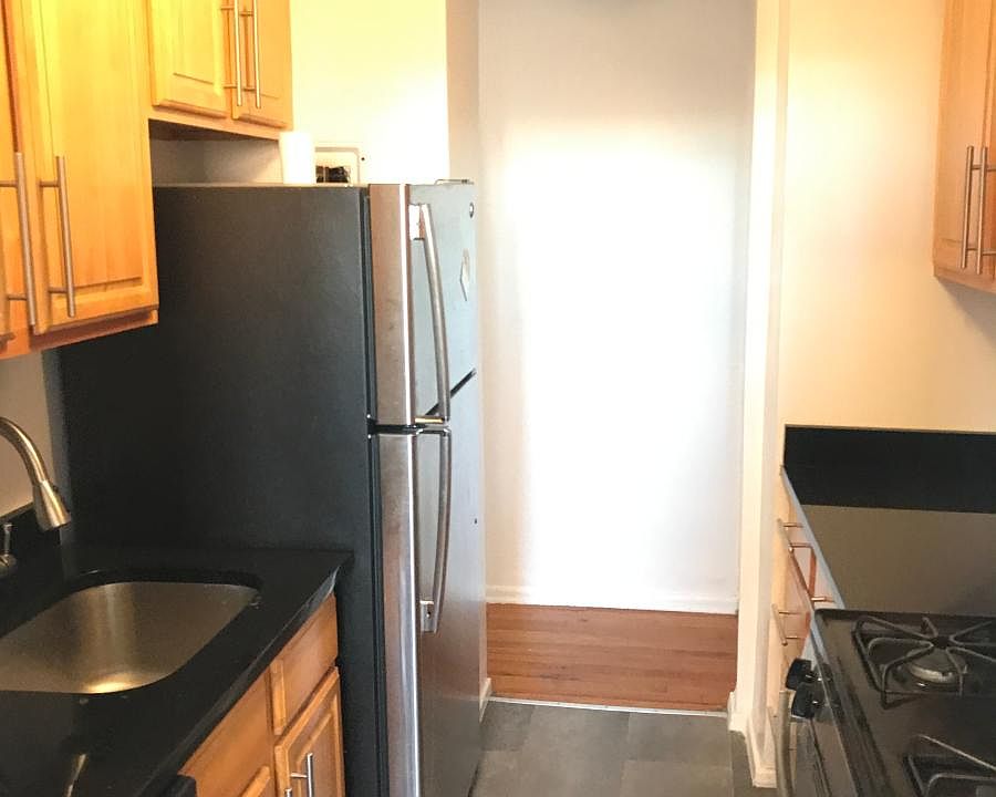1st image of 2701 Ocean Ave #6