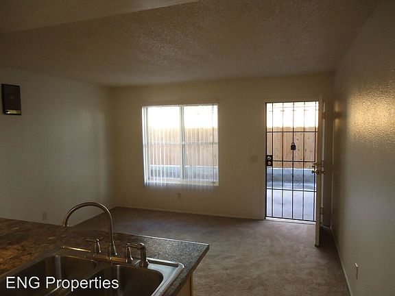 4th image of 4333 Texas St APT 2