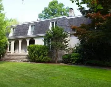 200 Hillside Ave — Photo 4