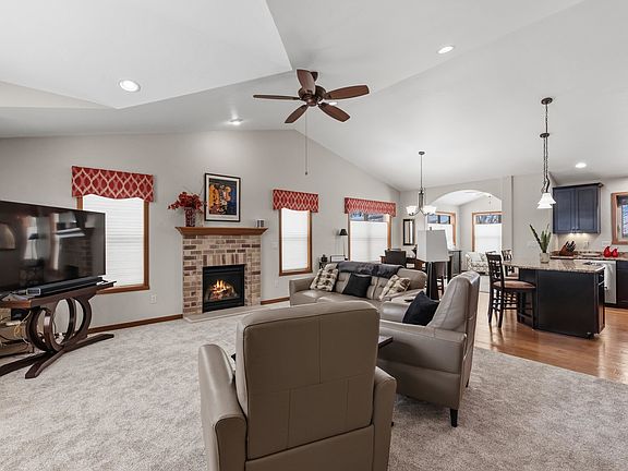 5th image of 1383 Moonlight Ln