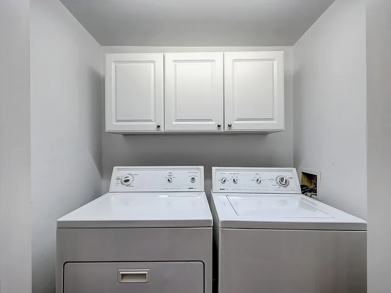 159 N Georgetown Sq — Photo 20