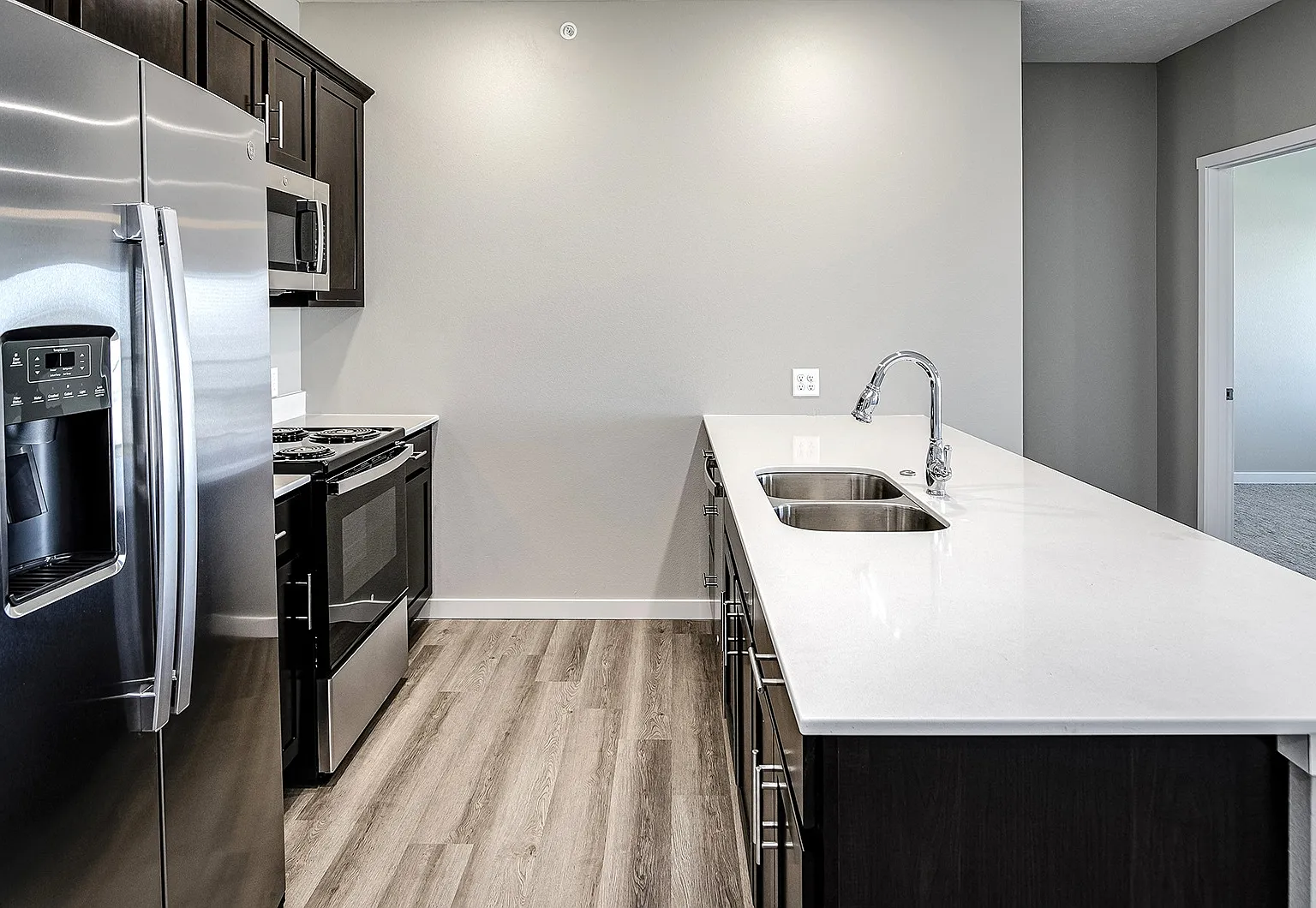 Cross Creek Apartments — Photo 4