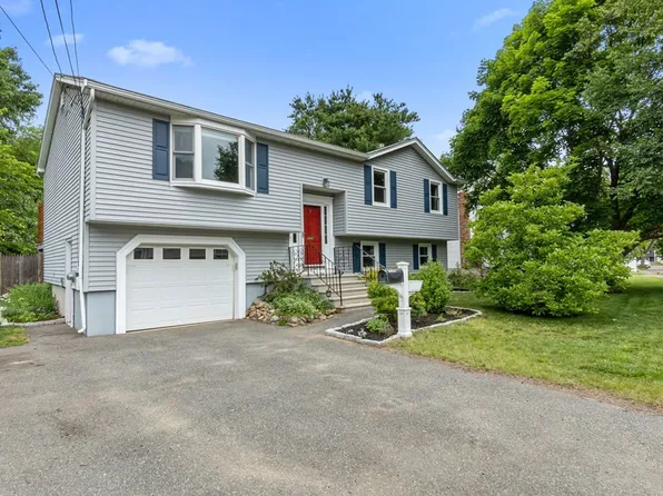 7 Robb Rd, Beverly, MA 01915