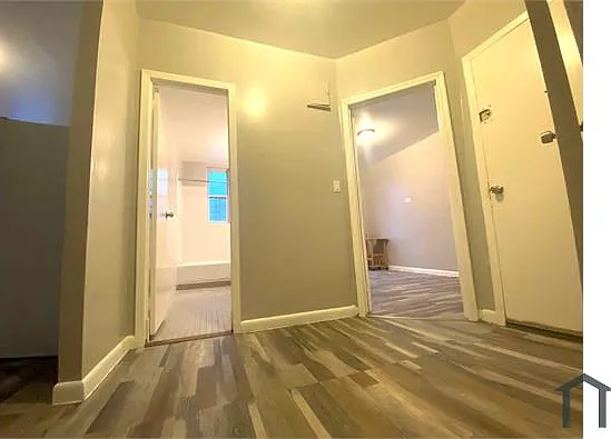1031 Manor Ave #2 — Photo 11