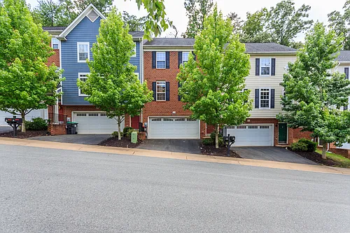 154 Brookwood Dr Photo 1