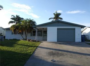 4300 Sunray Dr, Holiday, FL 34691