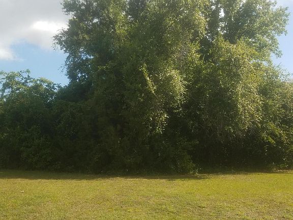 2nd image of 1086 Yaupon St