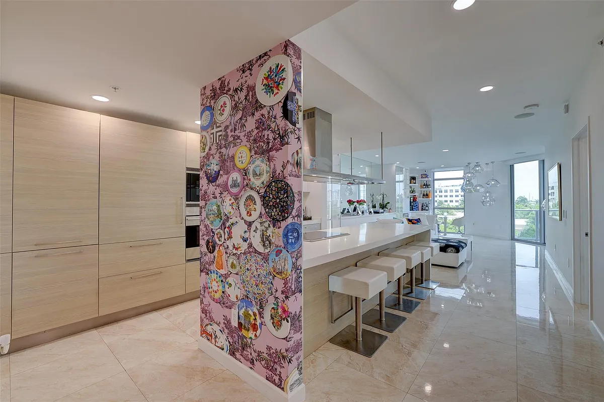 Building Photo - 17301 Biscayne Blvd #406
