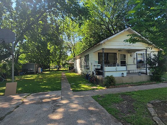 2nd image of 614 Stafford St