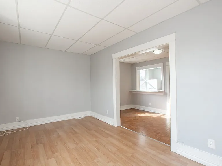 5431 Bridge St #4 — Photo 8