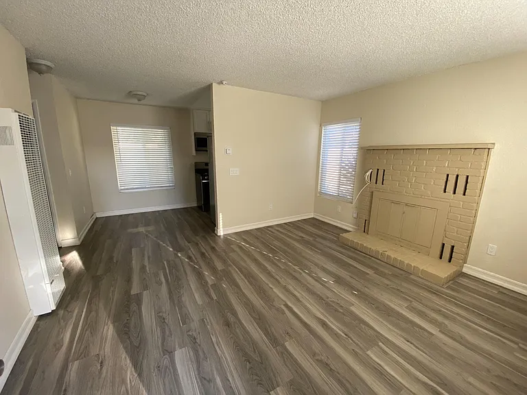 653 D St — Photo 5